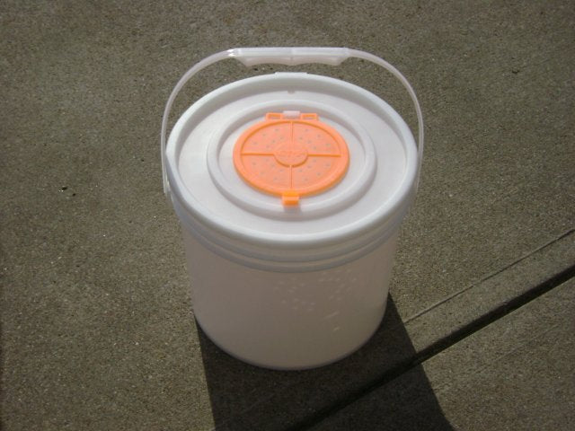 Challenge 3 1-2 Gal Bucket with Lid